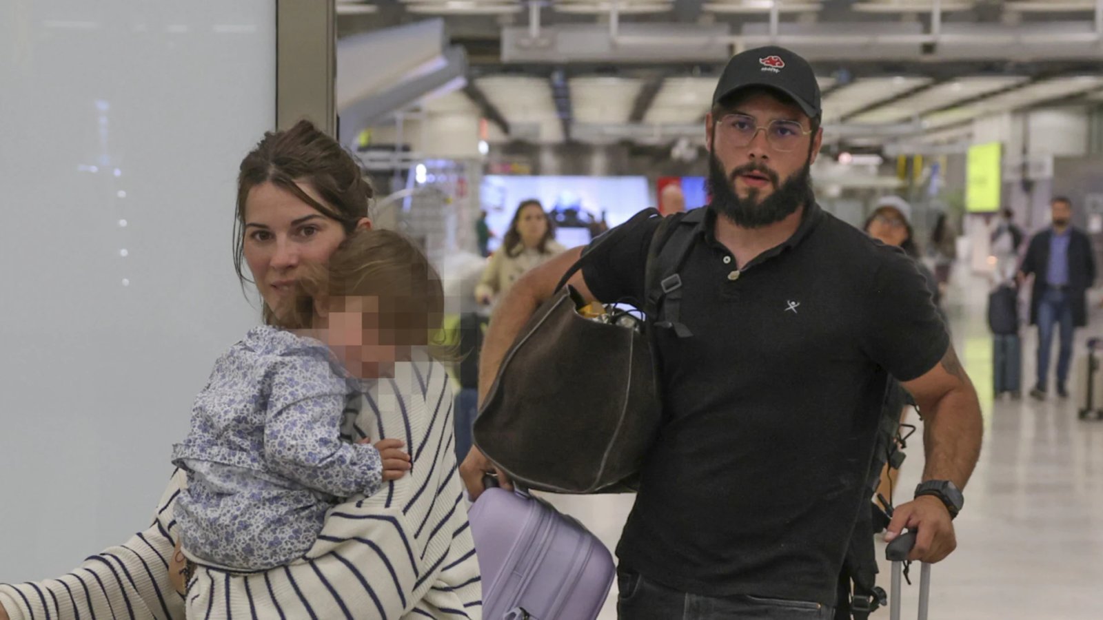 Misterinya terungkap! Seperti inilah penampakan pacar baru Marta Riumbau yang menarik