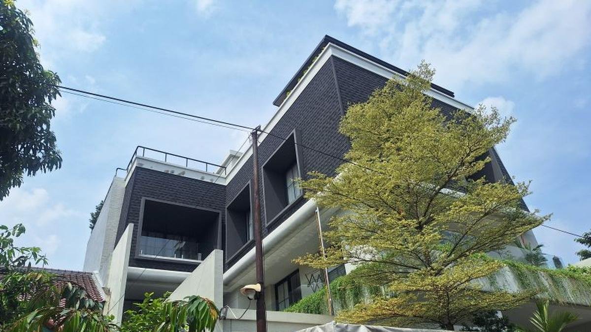 Kondisi Lantai 4 Rumah Anggota BPK Haerul Saleh, Ruang Kerja Terbakar
