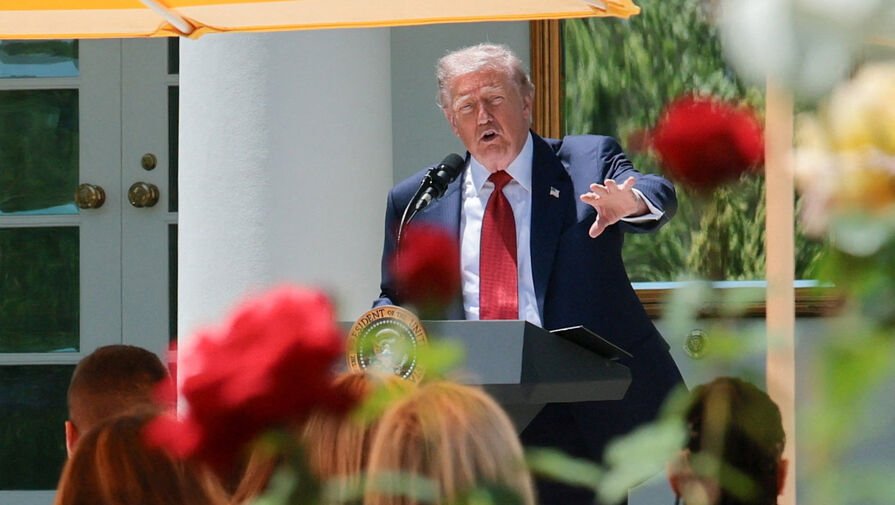 Trump mengumumkan gencatan senjata antara Rusia dan Ukraina hingga 11 Mei dan pertukaran tahanan. Kremlin membenarkan hal ini