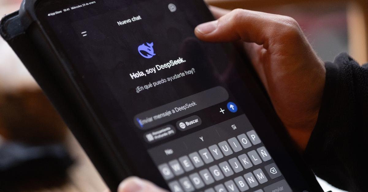 Khawatir tentang privasi? Mengadopsi AI (ke komputer Anda)