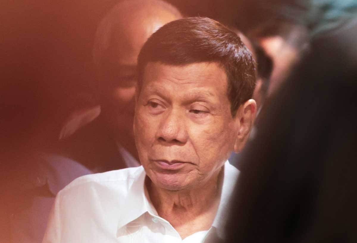 Pengacara baru Duterte melontarkan isu kesehatan lama
