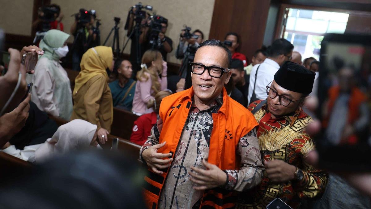Dituntut 5 Tahun Bui, Noel Mengaku Menyesal Tak Korupsi Lebih Banyak