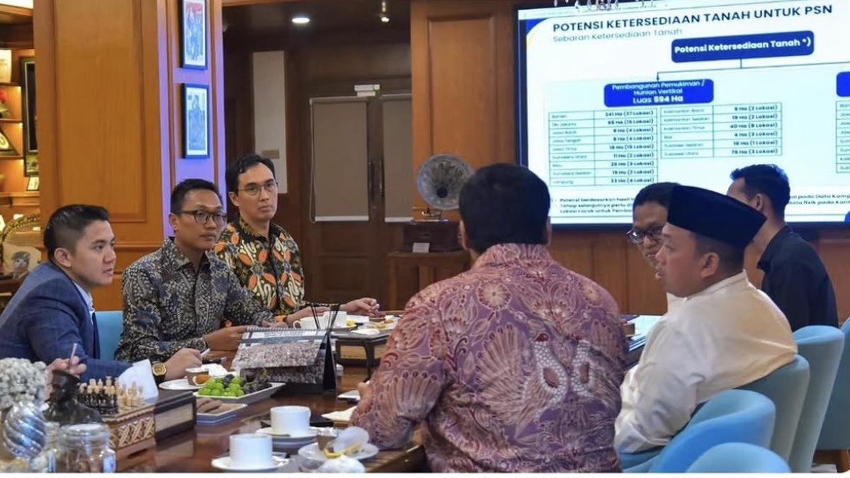 Teddy Kumpulkan Menteri di Istana, Bahas Lahan untuk Mega Proyek 100 GW