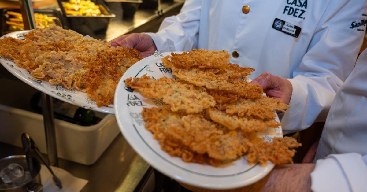 Casa Fernández, lagu cinta pabrik bir Jerman yang menyajikan omelet udang dan 'tête-de-moine'
