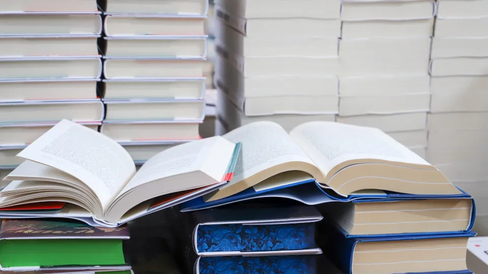 Centenária Livraria Rainha fecha em Vila Verde.