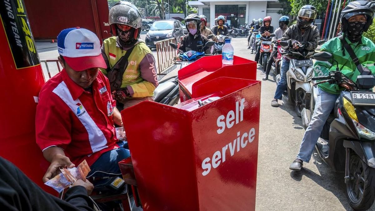 Harga BBM Terbaru Pertamina, Dexlite dan Pertamina Dex Turun Rp3 Ribu