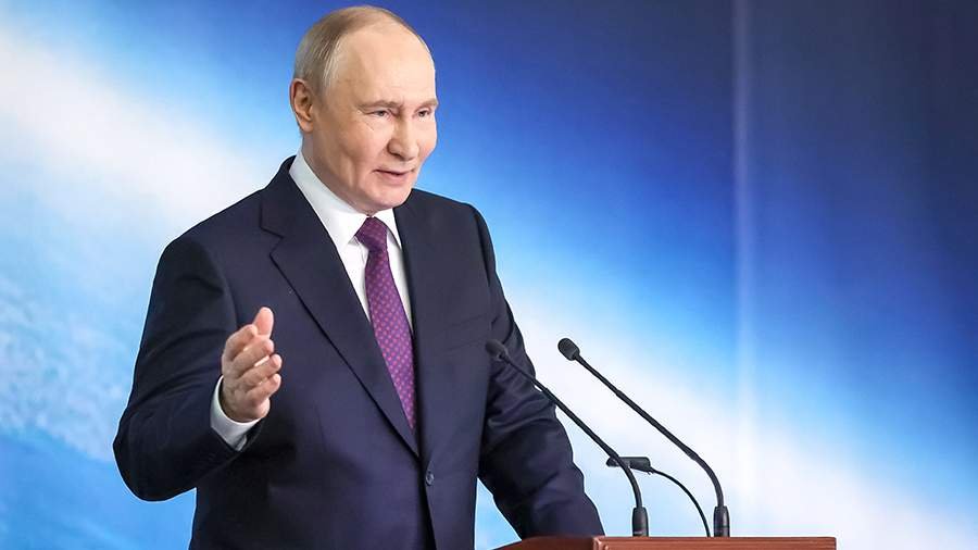 Kaus dengan kutipan Putin telah menyebabkan tingginya permintaan: apa yang diketahui