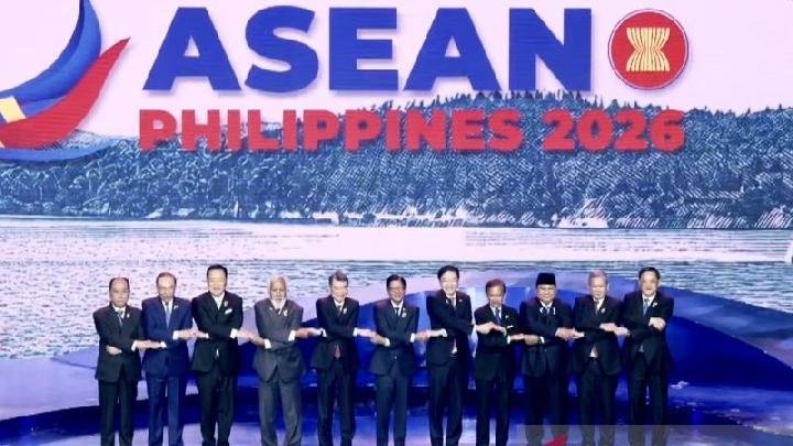 Prabowo Attends Opening Ceremony for ASEAN Summit in Cebu