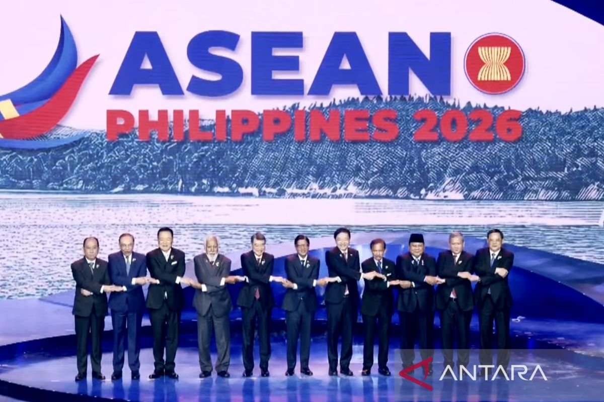 Prabowo leads “black peci diplomacy” at 48th ASEAN Summit in Cebu