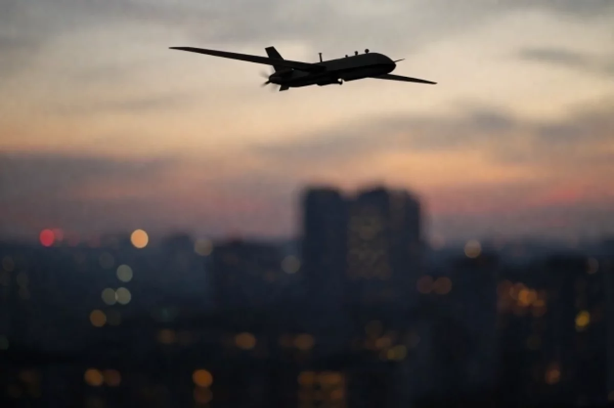 Presiden Rumania menjawab mengapa militer tidak menembak jatuh UAV di atas Galati