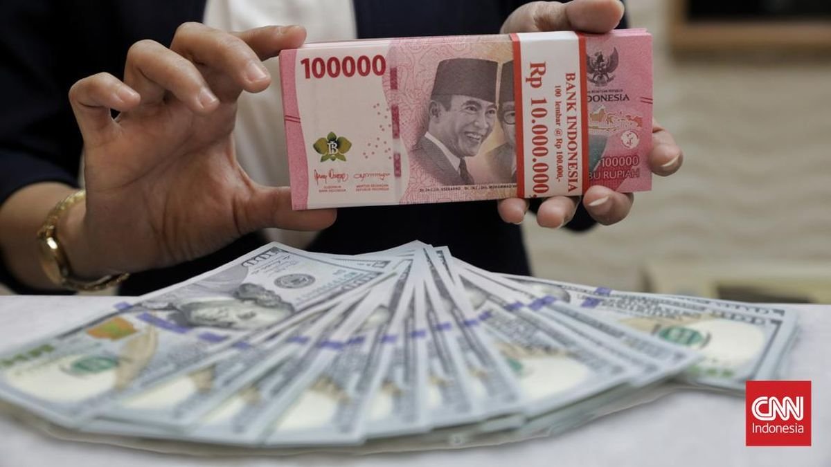 Rupiah Terkapar ke Rp17.880 per Dolar AS Sore Ini