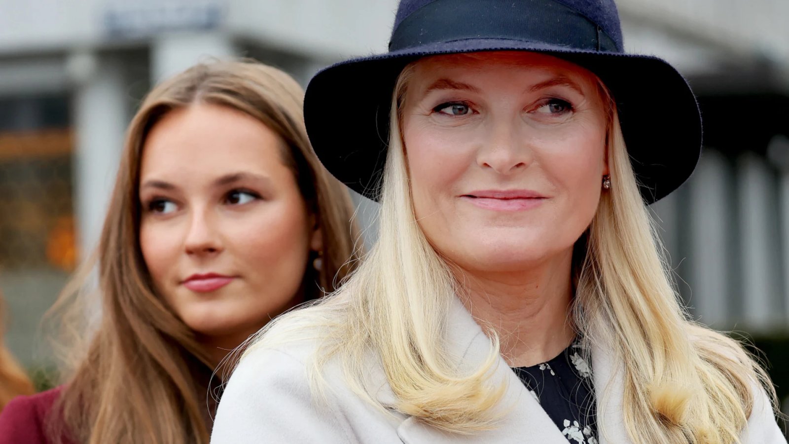 Kekhawatiran meningkat terhadap Mette-Marit: putrinya Ingrid kembali ke Norwegia dari Australia