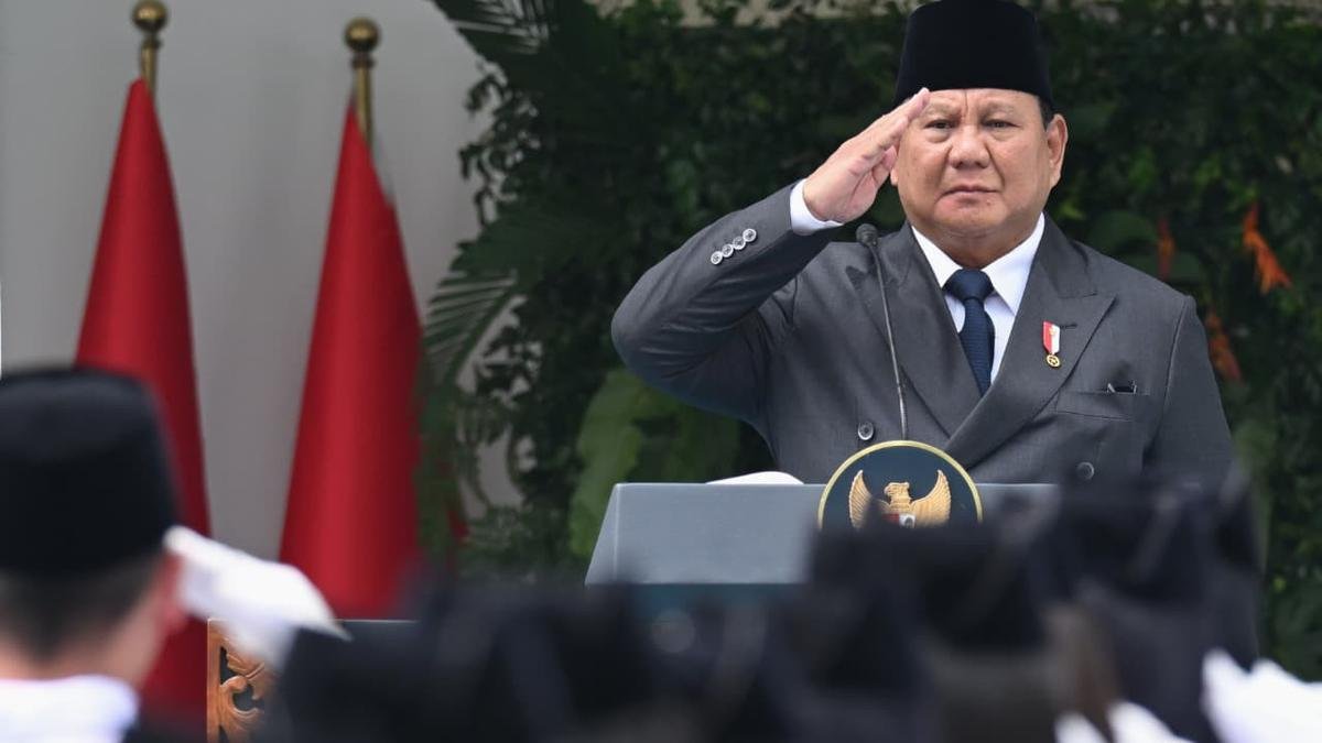 Seskab Teddy Jelaskan Biaya Perjalanan Dinas Luar Negeri Prabowo