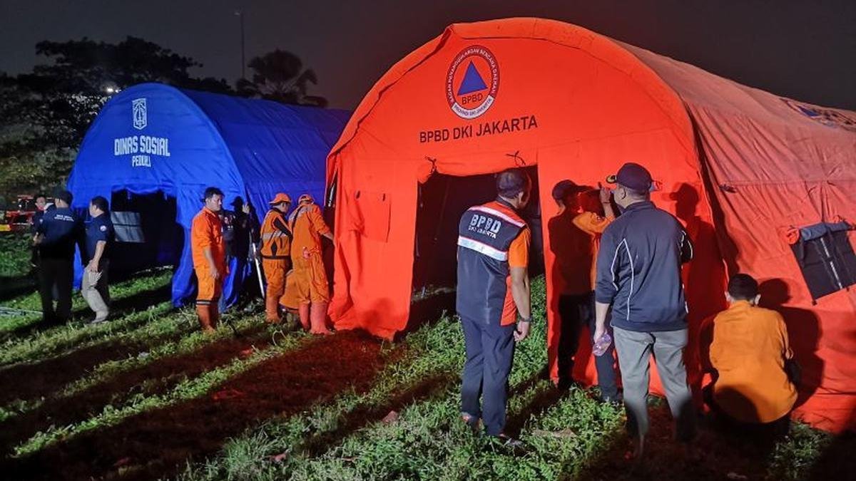 Kebakaran di Kemayoran, Warga Mengungsi ke Lapangan Jusuf Hamka