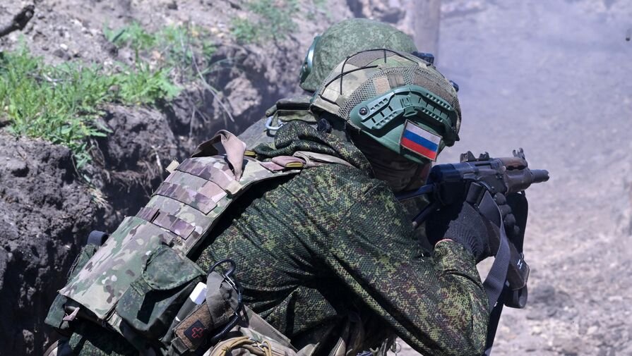 Hampir 150 drone ditembak jatuh di Rusia. Operasi militer, hari 1560