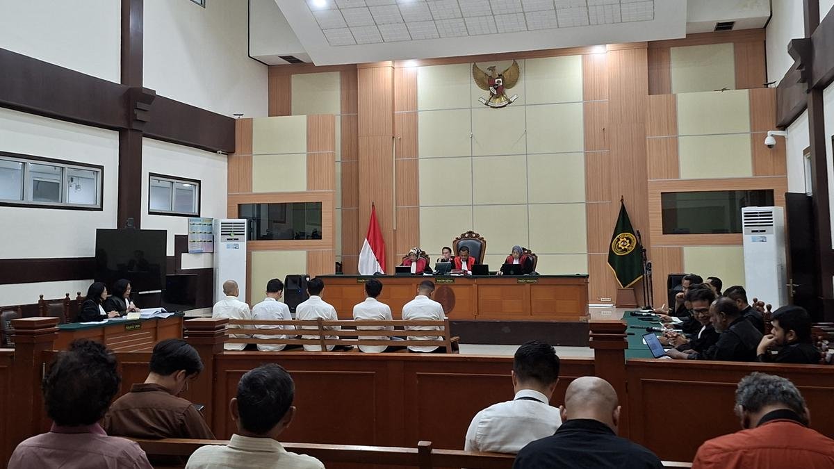 النيابة تحكم على أحد المتهمين بقتل مقر البنك بالسجن 13 عاما
