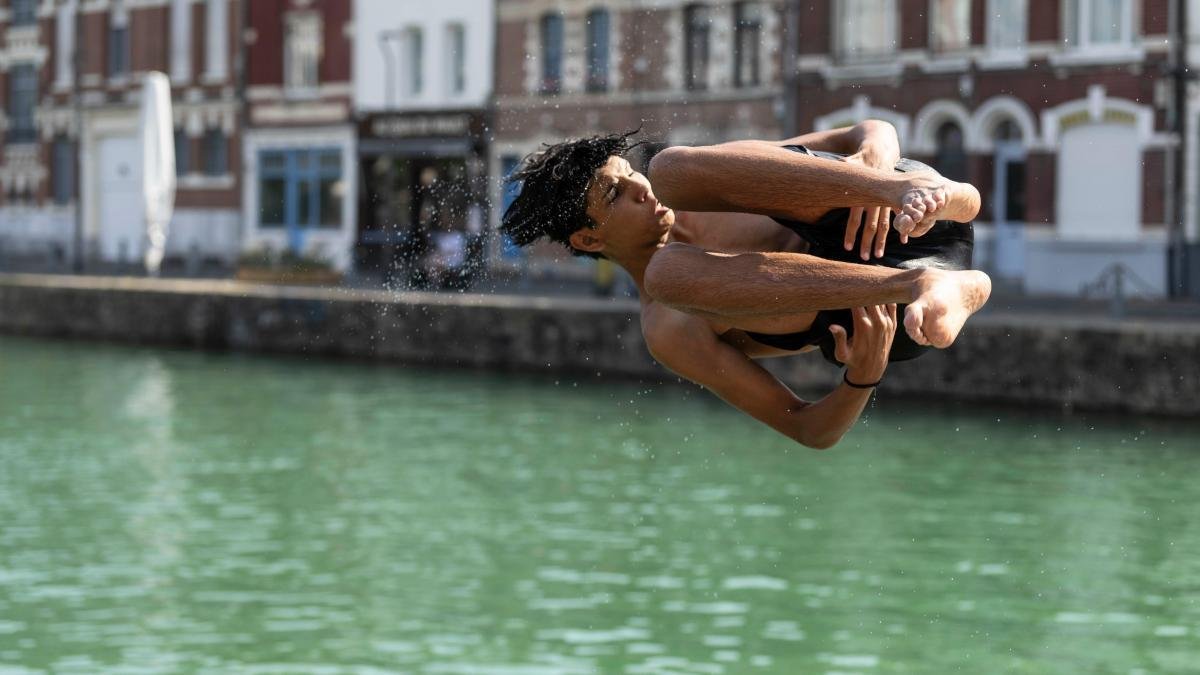 أوروبا تختنق تحت موجة حر تاريخية بالصور