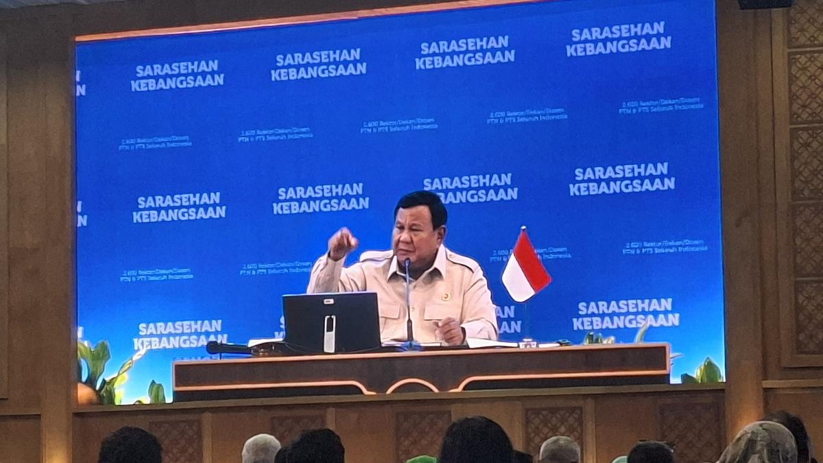 يعد Prabowo بإضافة منح الدكتوراه للمحاضرين
