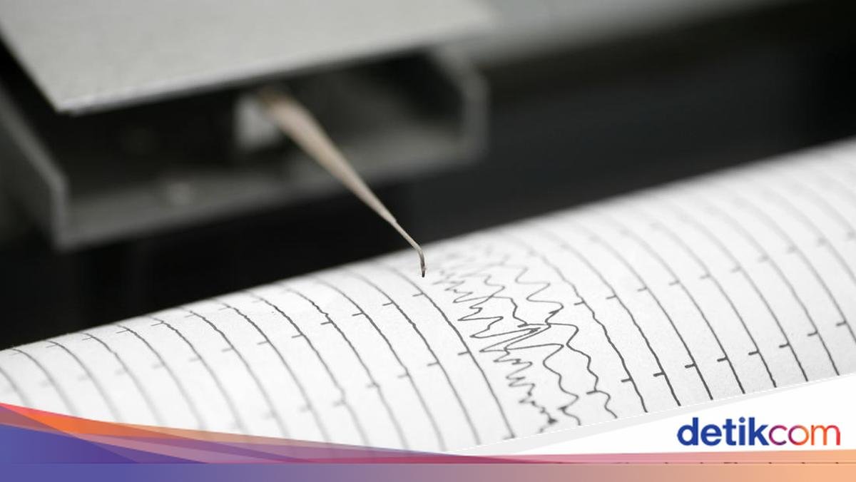 M 2.5 صخور الزلزال في آتشيه، متمركزة على الأرض
