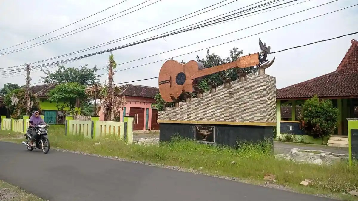 Menjaga Gema Klaster Gitar Ngrombo di Tengah Persaingan Zaman