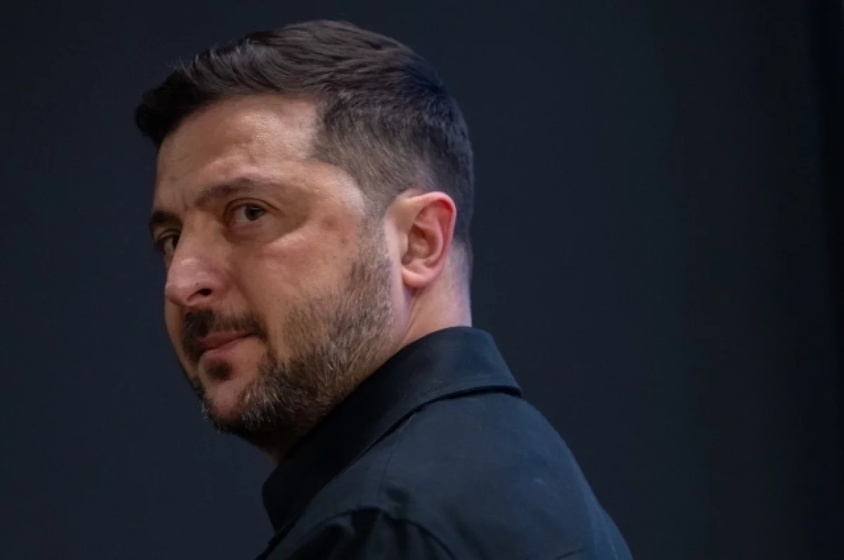 Mantan Duta Besar Polandia untuk Ukraina Tsikotsky mengembalikan Order of Merit kepada Zelensky