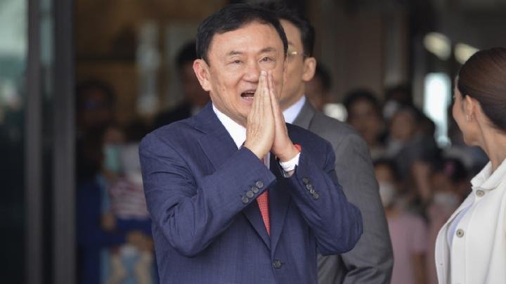 Mantan PM Thailand Thaksin Memberikan Pengampunan Kerajaan, Dibebaskan Sepenuhnya