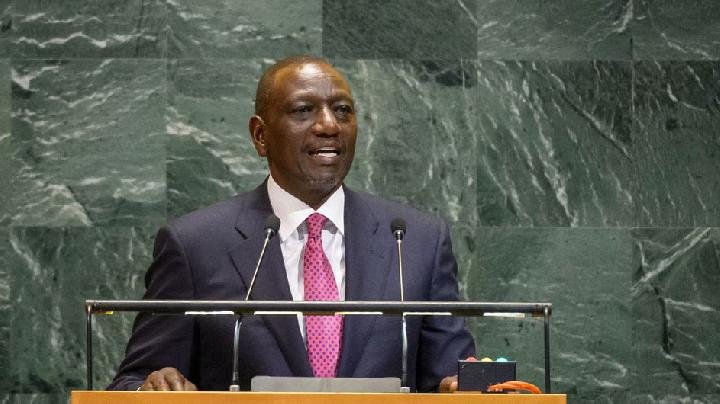 Presiden Kenya Mendukung Fasilitas Ebola Trump di Tengah Protes