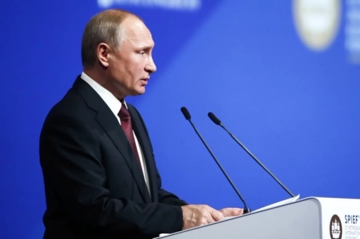 Ushakov berbicara tentang pertemuan Putin yang akan datang di sela-sela SPIEF