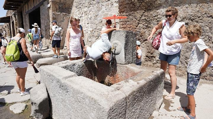 إسبانيا تسجل 40 درجة مئوية وسط موجة حارة شديدة