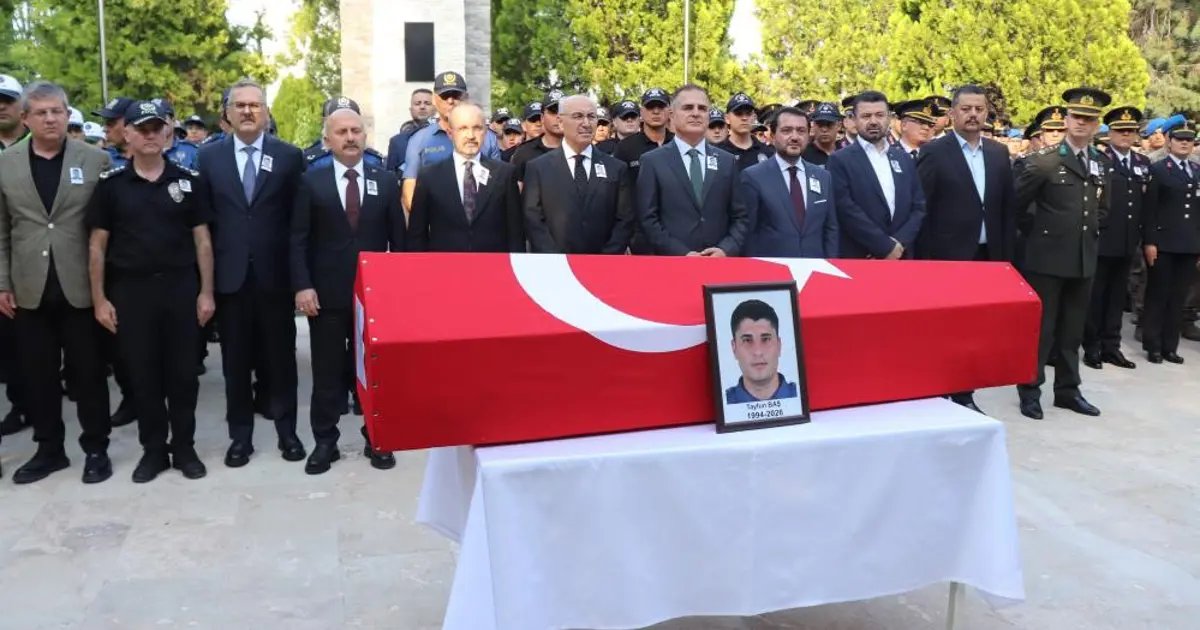 استشهد ضابط الشرطة الذي أبلغ عن كاديس. ودفن في دنيزلي