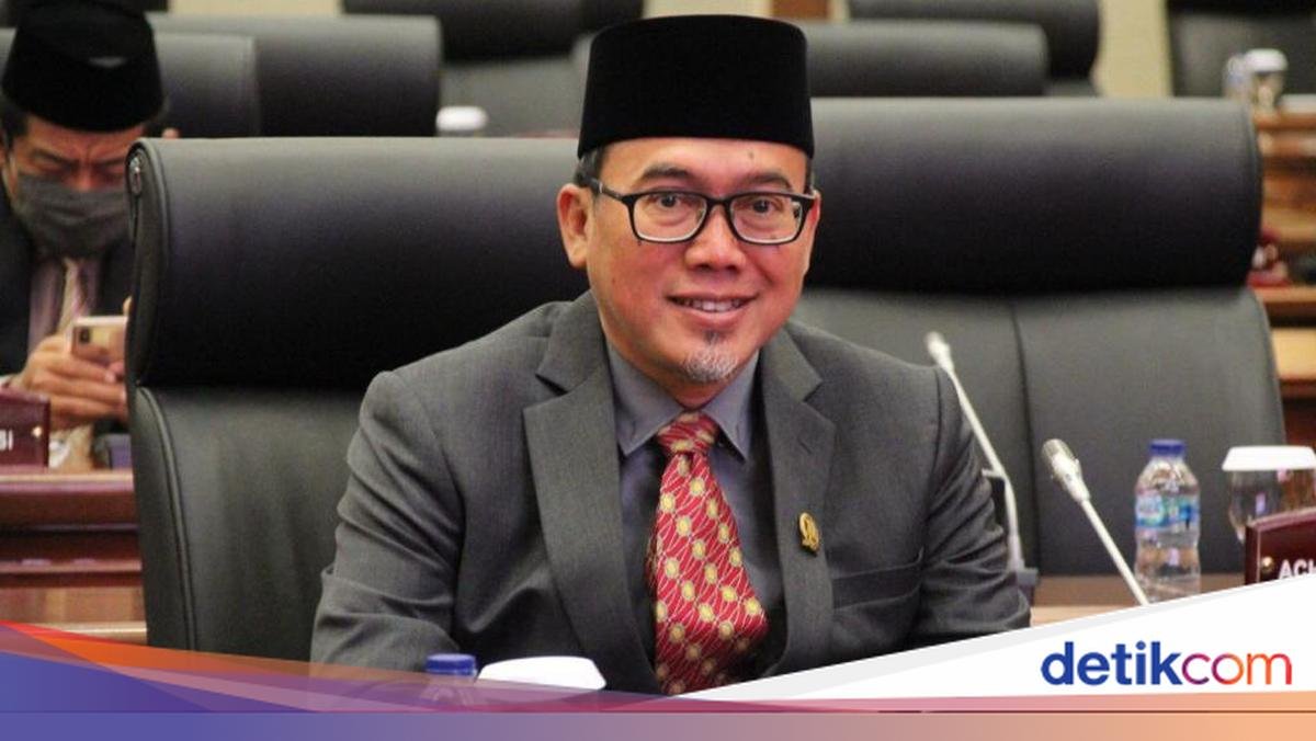 تقترح DKI PKS زيادة تعريفة Transjabodetabek إلى 4500 روبية إندونيسية، ودفع JakLingko