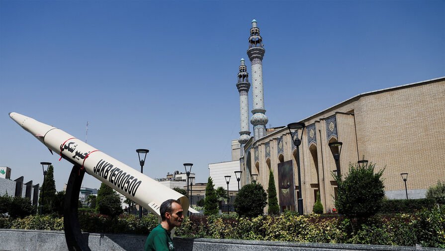 رفع العقوبات وتخصيص 300 مليار دولار: عرض مسودة اتفاق مع الولايات المتحدة في إيران