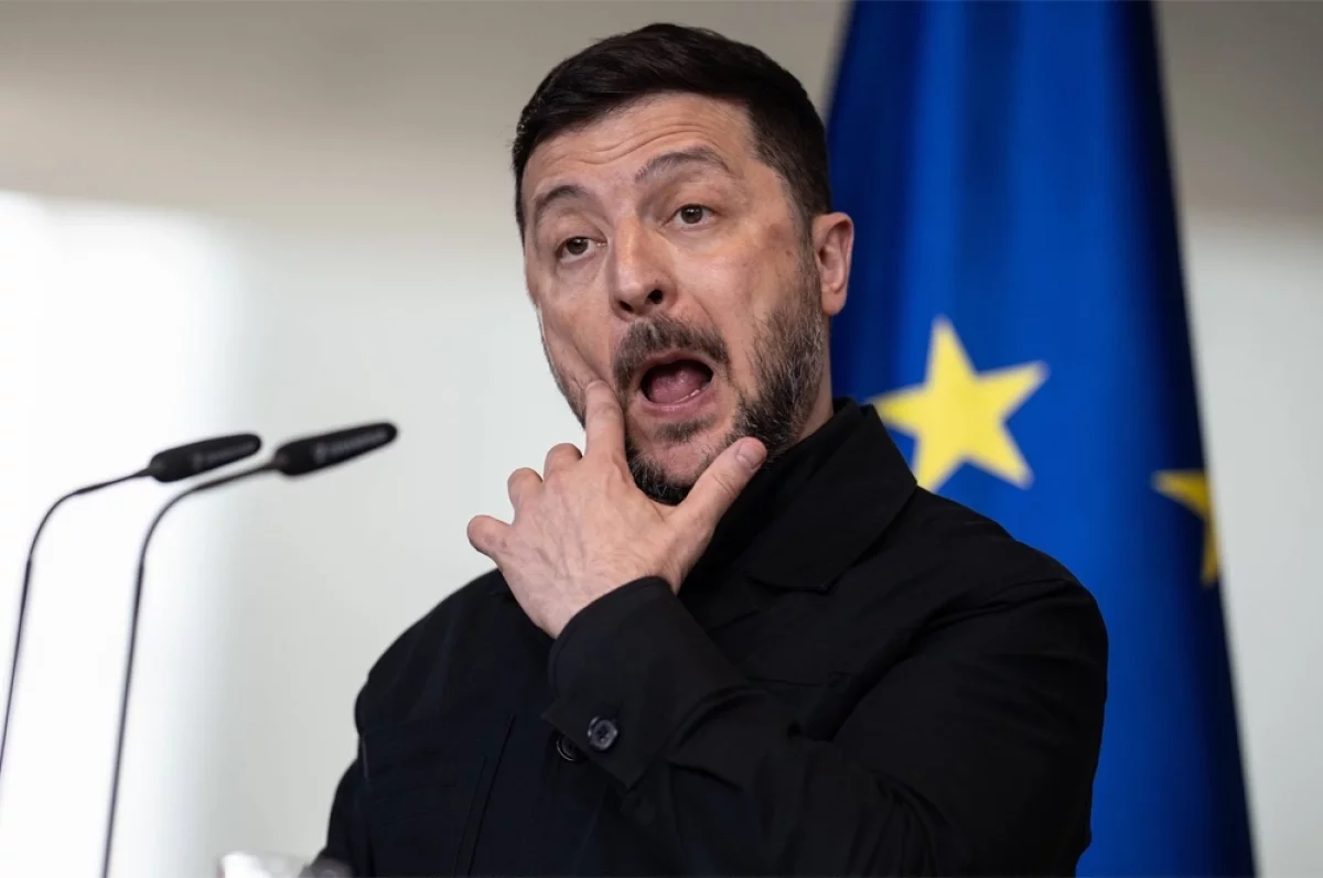Зеленский заявил, что никто не будет указывать украинцам, каких героев чтить.