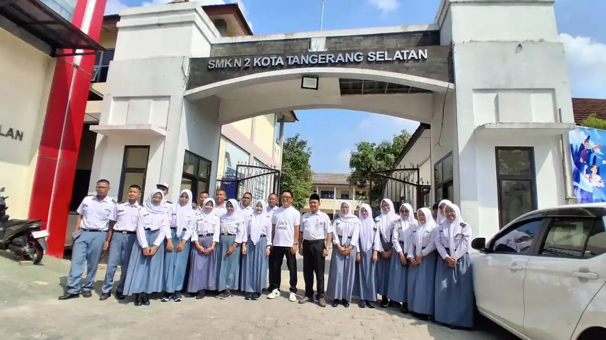 LG Perluas Dukungan Pembelajaran Digital ke SMK di Tangsel