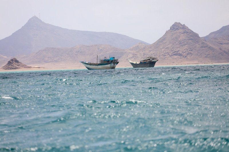لماذا يمكن أن تؤدي التهديدات الحوثية الجديدة في البحر الأحمر إلى مشاكل لأسعار النفط العالمية والتضخم؟