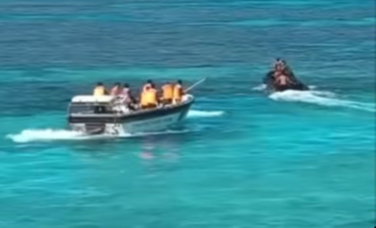 سفينة تابعة لخفر السواحل الصيني تغادر أيونجين بعد حادث مع البحرية الفلبينية