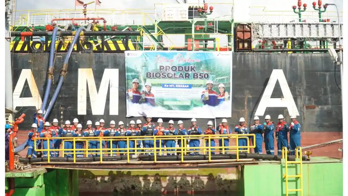 Pertamina Mulai Kirim BBM B50 dari Kilang Plaju di Palembang dan Kasim di Sorong