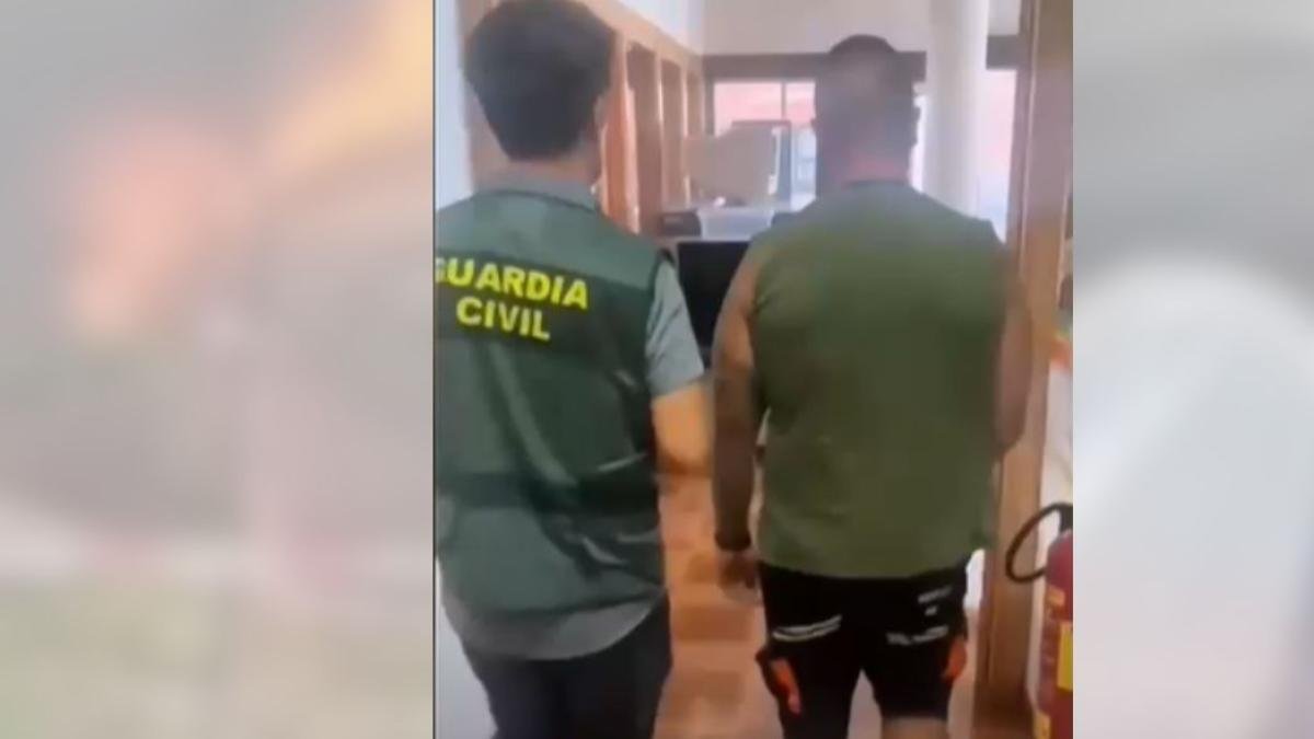 تسبب "إل بيريجيل"، مشغل إحدى شركات الآلات، في الحريق الكبير في أفيلا