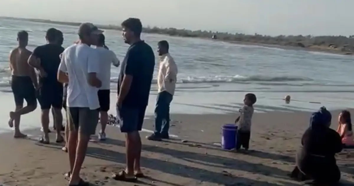 أخبار حزينة من مرسين. غرق 3 من عائلة مكونة من 5 أفراد في البحر وطفل واحد مفقود