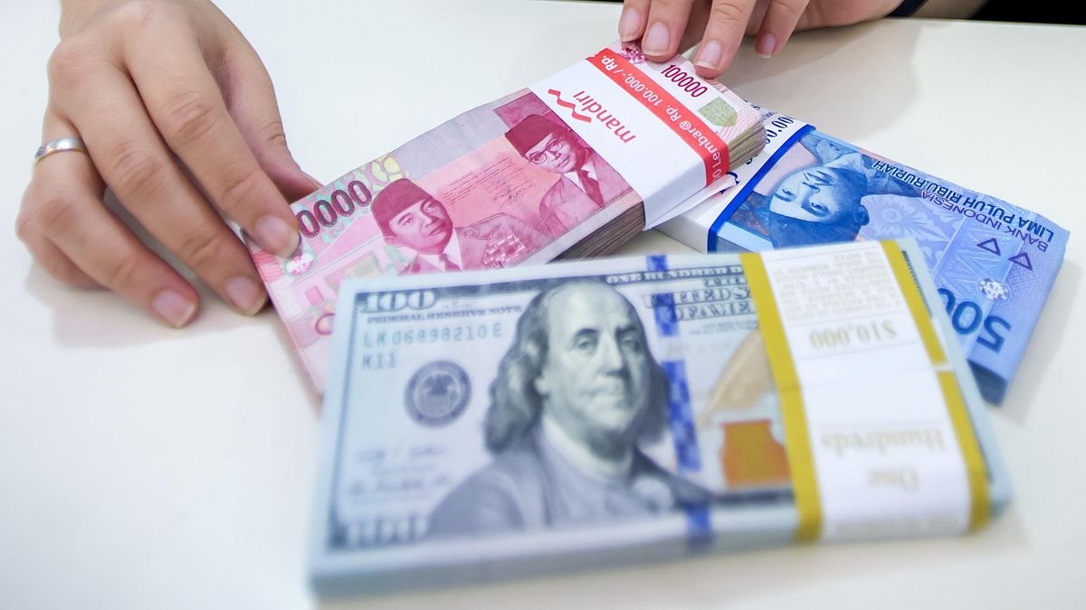 تراجعت الروبية إلى روبية. 17.917 دولارًا أمريكيًا بعد ظهر هذا اليوم