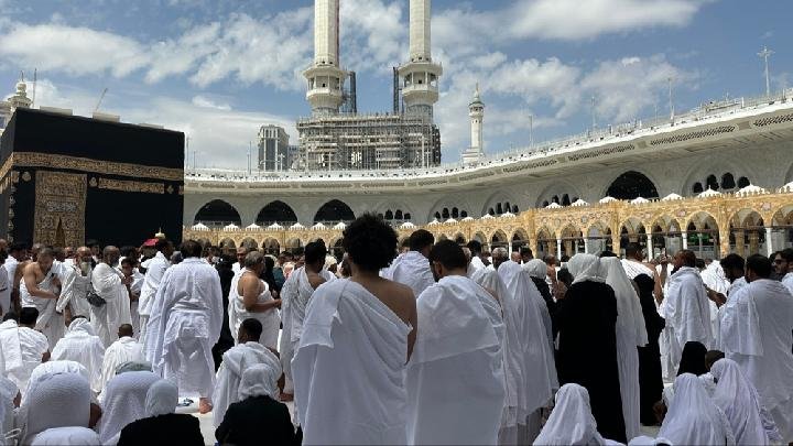 تقترح إندونيسيا خطة لتقاسم تكاليف الحج بنسبة 60:40 لعام 2027