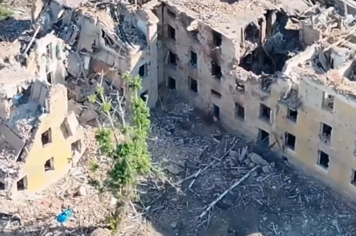 قامت إيطاليا بتقييم خسارة أوكرانيا لأحد المعاقل الأخيرة في دونباس